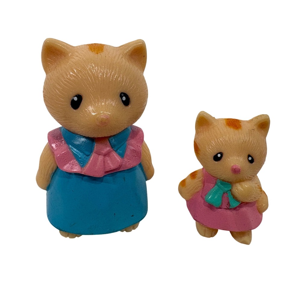 Vintage 1993 Takara Playmates Furry Families Cat Family Figurines Lot of 2